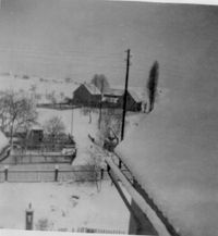 Blick aus dem Kammerfenster im Winter (1958)